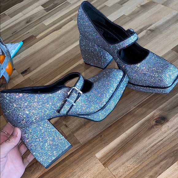 Gianni Bini silver holographic Sparkling Mary Jane square Heels - Picture 5 of 15